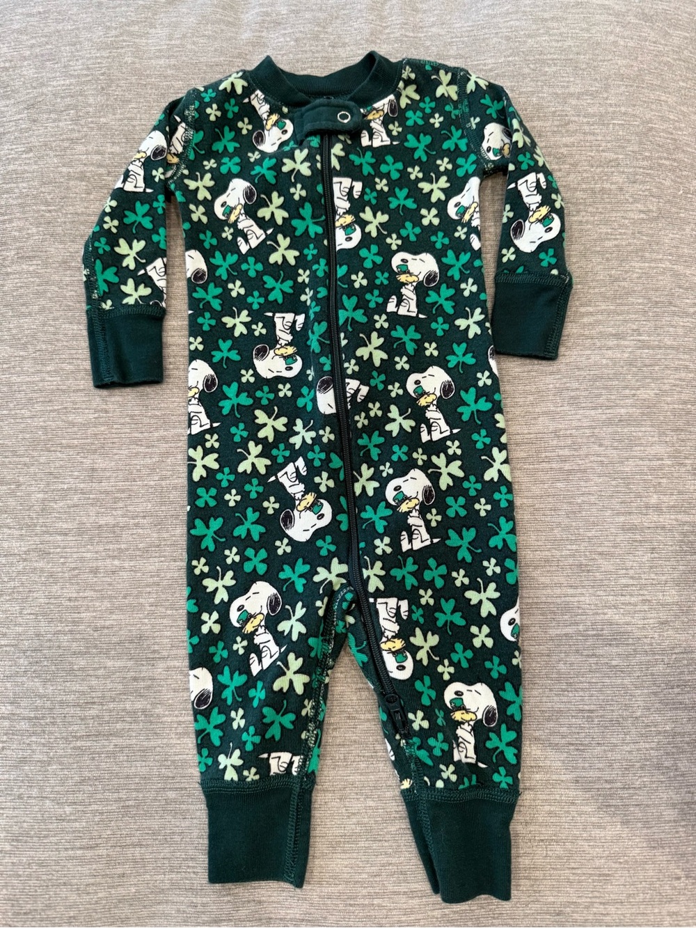 Hannah Andersson Snoopy shamrock zipper
